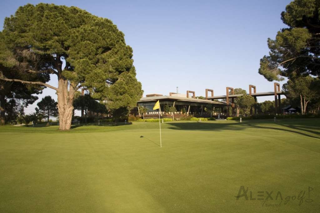 Fairway and green at Gloria New Course