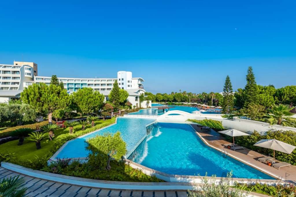 Landscaped resort pool at Cornelia Diamond