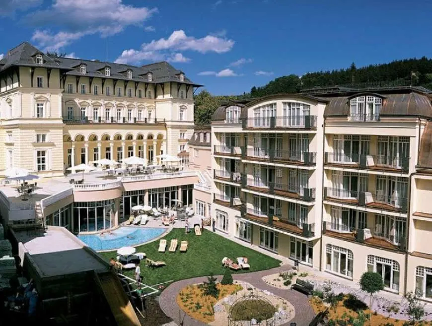 Falkensteiner Spa Resort Mariánské Lázně historic facade